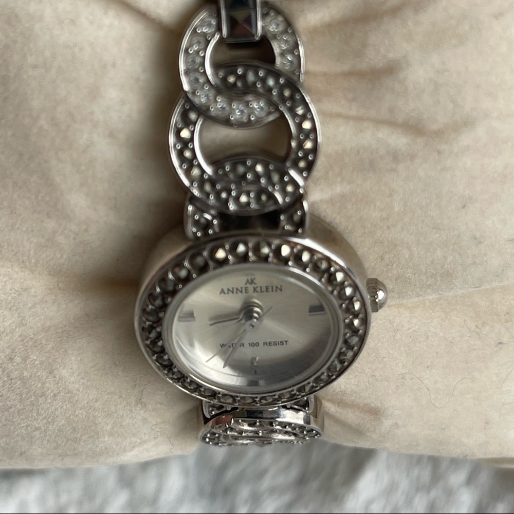 ANNE KLEIN 100M Water Resistant laddies Watch - Picture 4 of 15